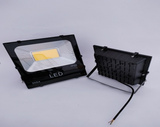 低�h��?LED 投光灯的规格参数